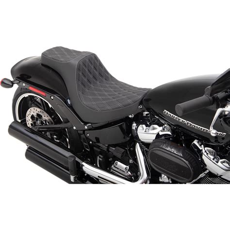 saddlemen seats softail